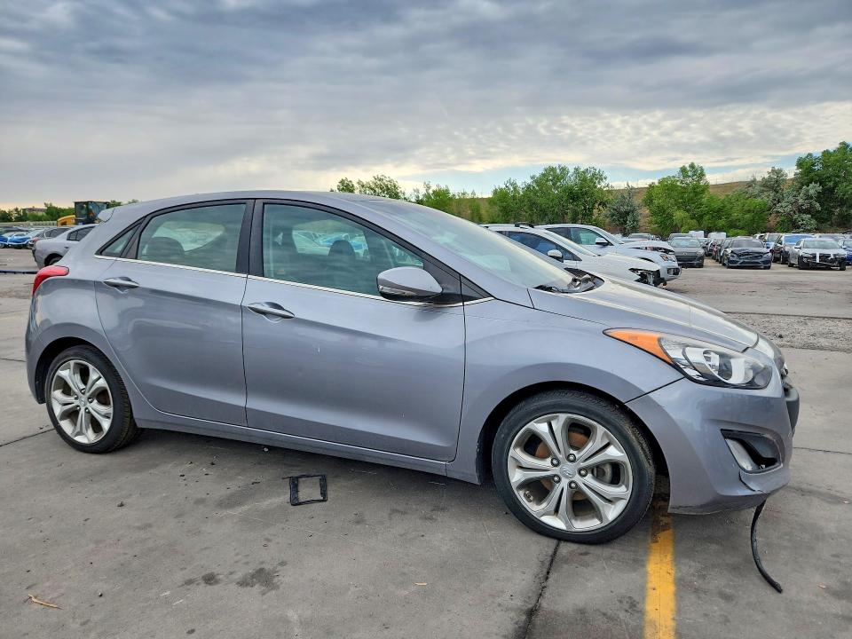 2013 Hyundai Elantra Gt მანქანა იყიდება აუქციონზე, vin: KMHD35LE5DU069421, აუქციონის ნომერი: 58414016