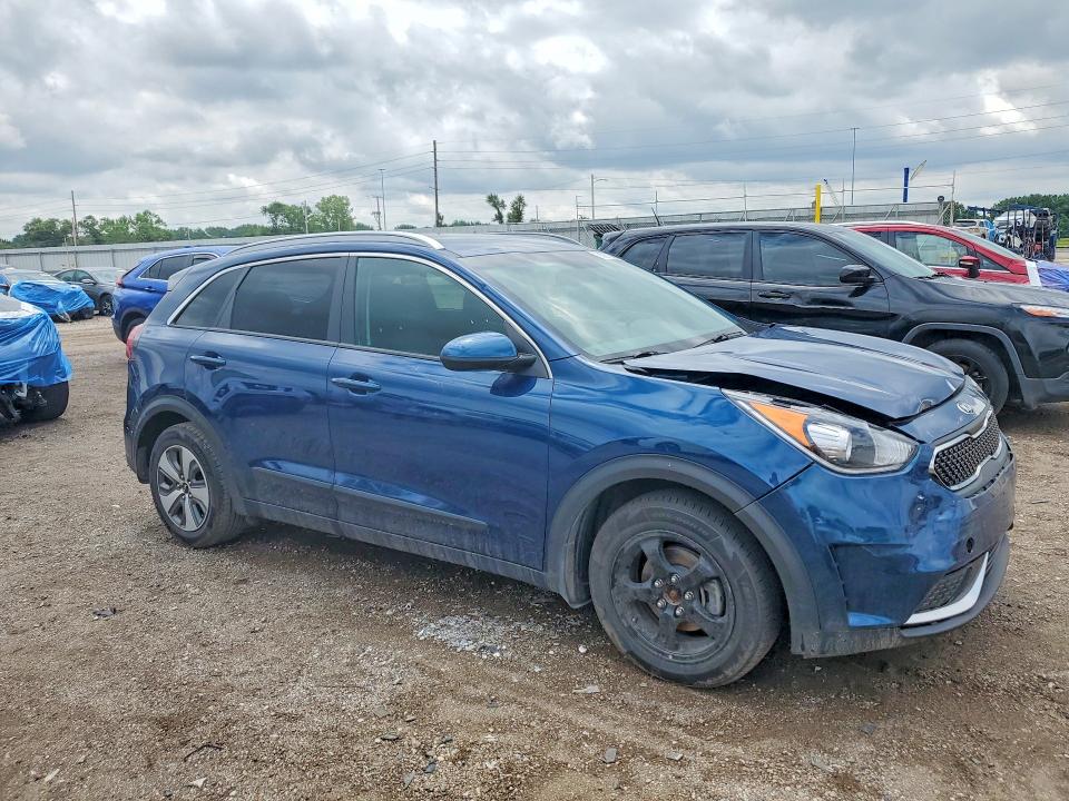 56087366 :رقم المزاد ، KNDCB3LC8H5099678 vin ، 2017 Kia Niro مزاد بيع