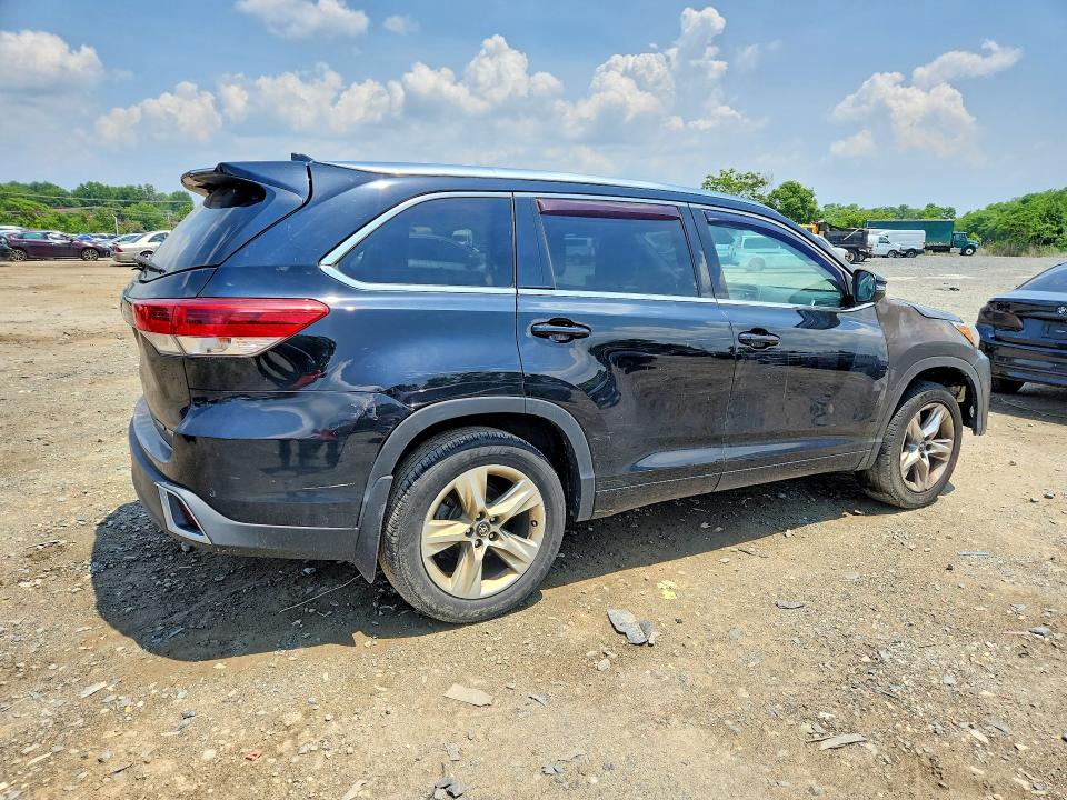 2017 Toyota Highlander მანქანა იყიდება აუქციონზე, vin: 5TDDZRFH0HS421203, აუქციონის ნომერი: 56825146