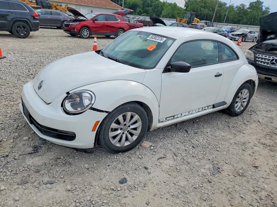 2015 Volkswagen Beetle მანქანა იყიდება აუქციონზე, vin: 3VWF17AT8FM624334, აუქციონის ნომერი: 58302376