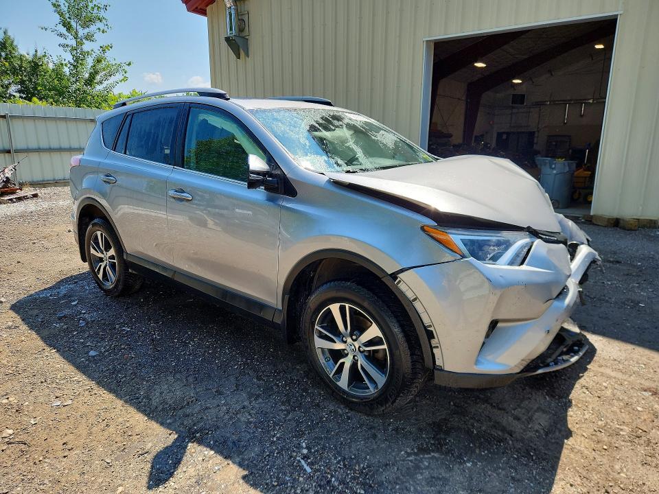 58492026 :رقم المزاد ، 2T3RFREV9HW649849 vin ، 2017 Toyota Rav4 مزاد بيع
