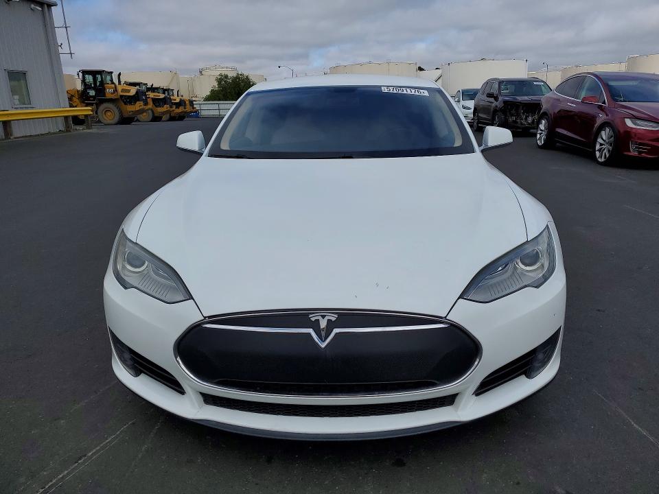 Продажа на аукционе авто 2013 Tesla Model S, vin: 5YJSA1DN0DFP05907, номер лота: 57091176