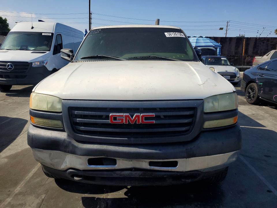 Продажа на аукционе авто 2002 Gmc Sierra, vin: 1GDHC24U12E117350, номер лота: 56126136