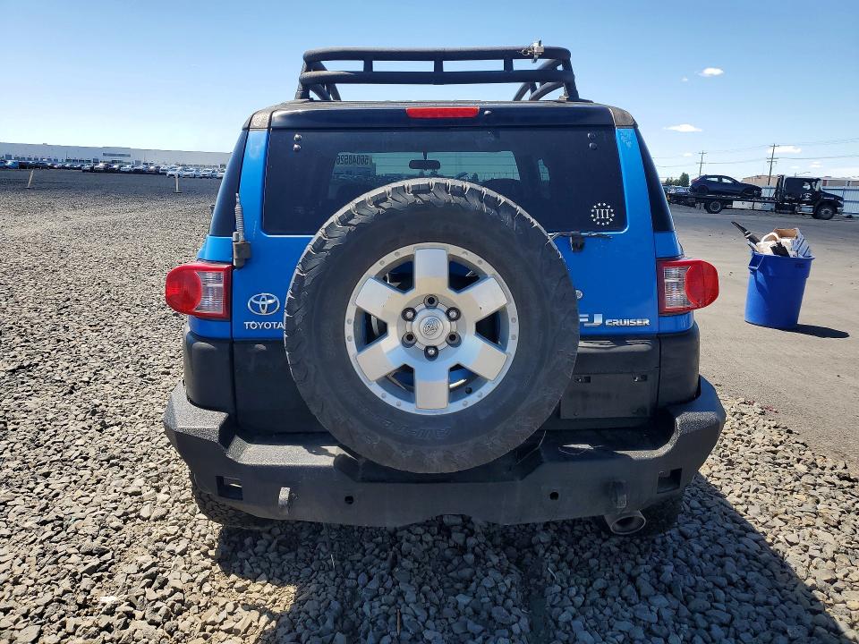 56048526 :رقم المزاد ، JTEBU11F370021579 vin ، 2007 Toyota Fj Cruiser مزاد بيع