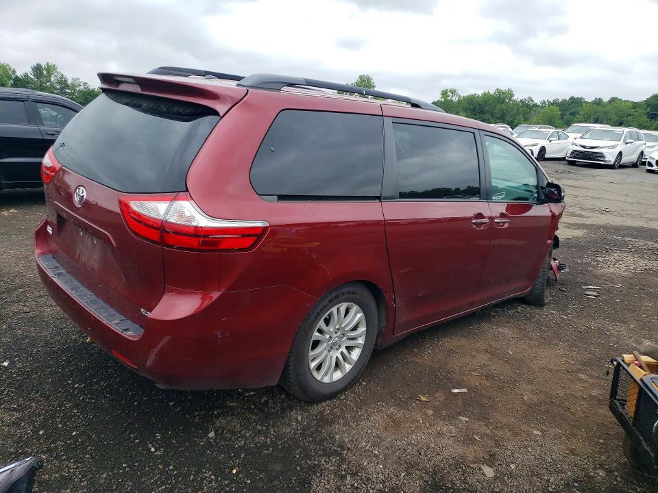 57678986 :رقم المزاد ، 5TDYZ3DC6HS859973 vin ، 2017 Toyota Sienna مزاد بيع