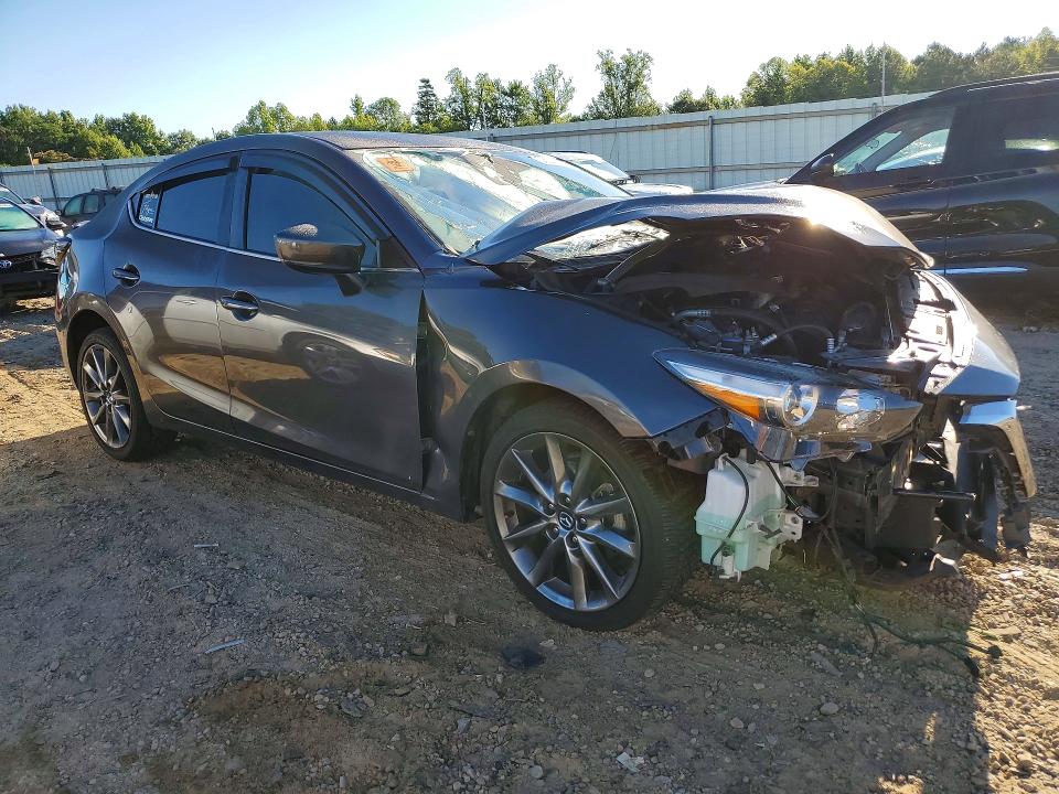 Продажа на аукционе авто 2018 Mazda 3, vin: 3MZBN1V35JM158588, номер лота: 58332316
