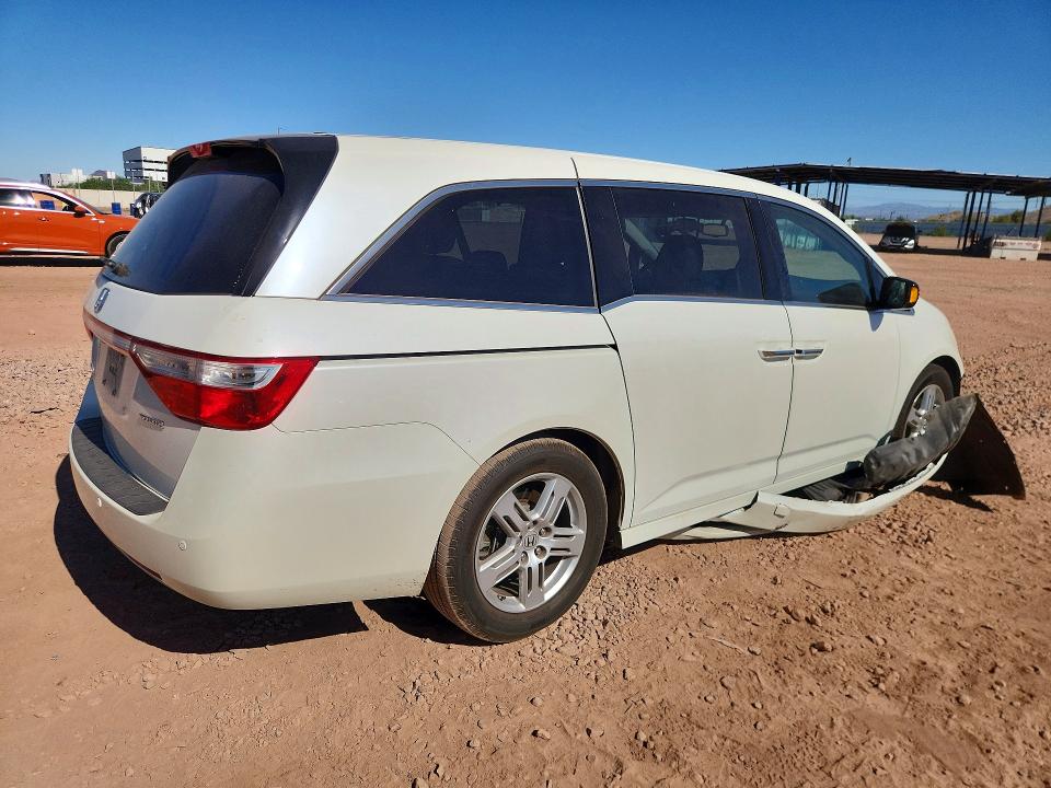 56649696 :رقم المزاد ، 5FNRL5H97DB073632 vin ، 2013 Honda Odyssey مزاد بيع