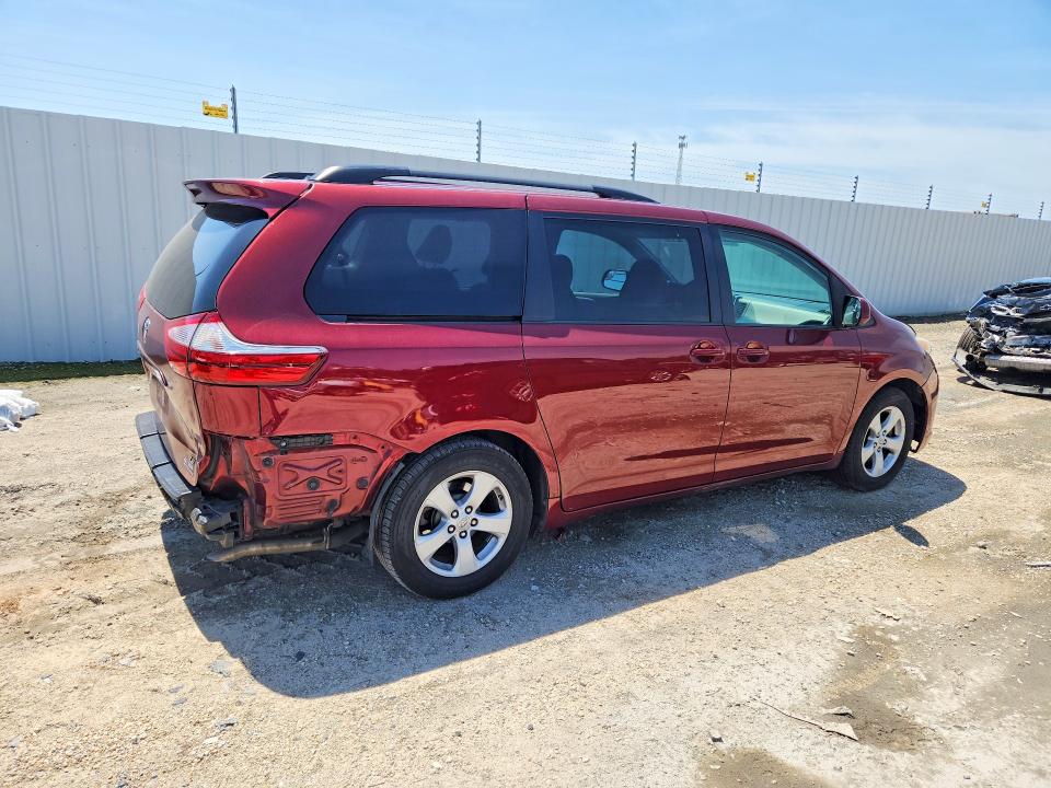2017 Toyota Sienna მანქანა იყიდება აუქციონზე, vin: 5TDKZ3DCXHS799332, აუქციონის ნომერი: 58745816