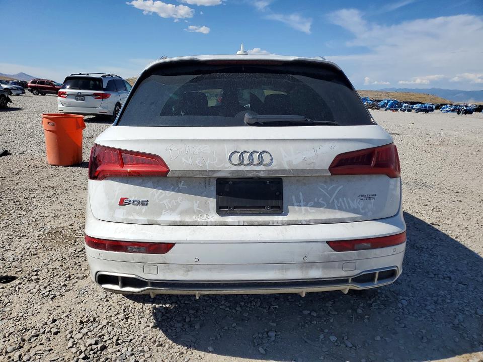59349456 :رقم المزاد ، WA1A4AFY1J2138612 vin ، 2018 Audi Sq5 مزاد بيع