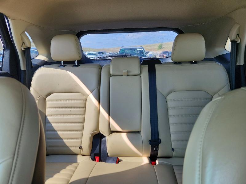 58535656 :رقم المزاد ، 2FMPK3J8XJBB30071 vin ، 2018 Ford Edge مزاد بيع