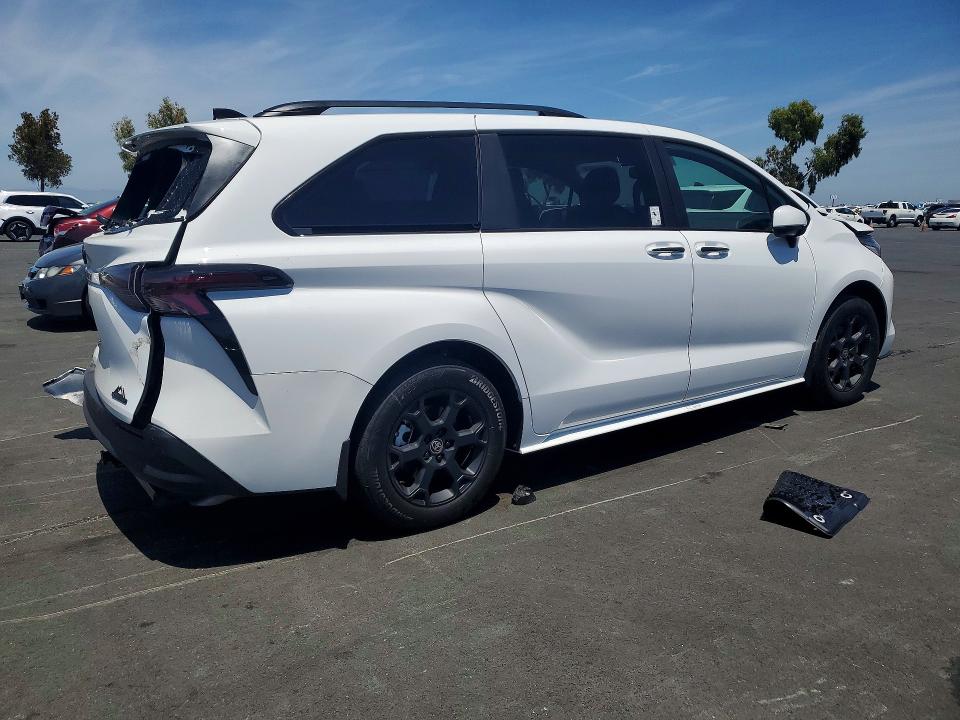 2026 Toyota Sienna მანქანა იყიდება აუქციონზე, vin: 5TDCSKFC2TS259823, აუქციონის ნომერი: 58596426