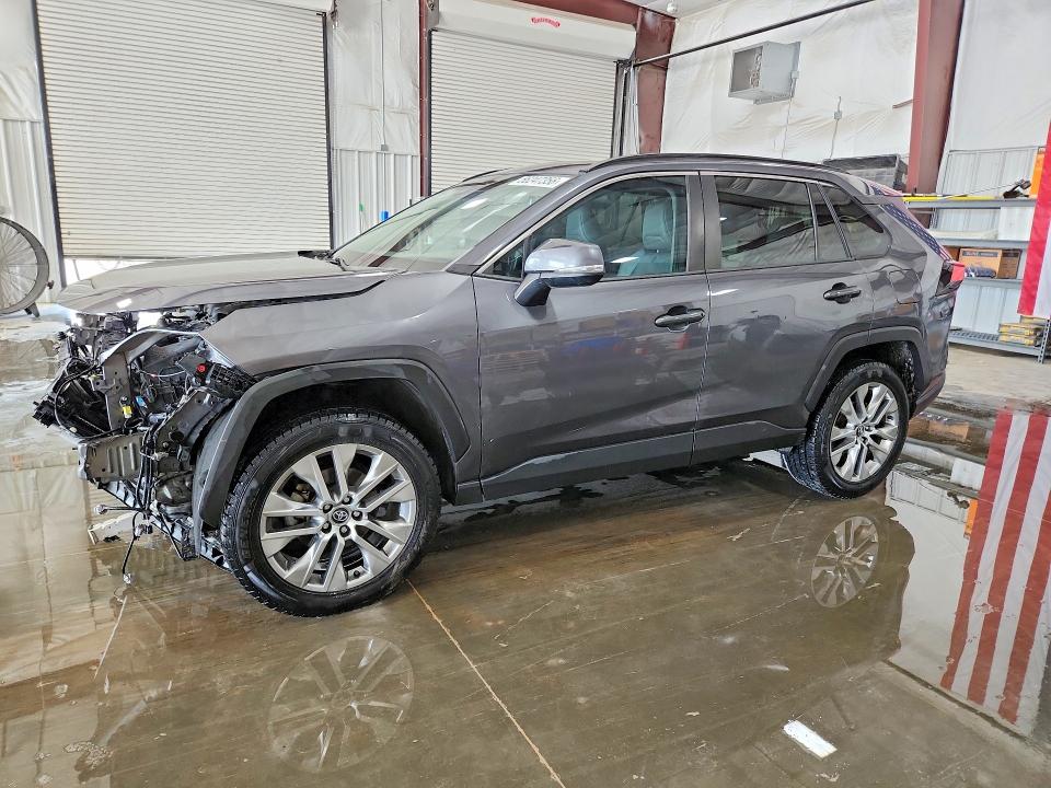 2020 Toyota Rav4 მანქანა იყიდება აუქციონზე, vin: 2T3C1RFV0LC070908, აუქციონის ნომერი: 56247356