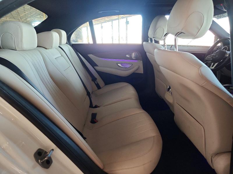 59332896 :رقم المزاد ، WDDZF4JB6KA658678 vin ، 2019 Mercedes-benz E مزاد بيع