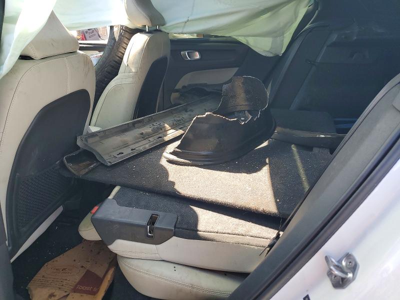 57712466 :رقم المزاد ، YV4162UK1L2261198 vin ، 2020 Volvo Xc40 مزاد بيع