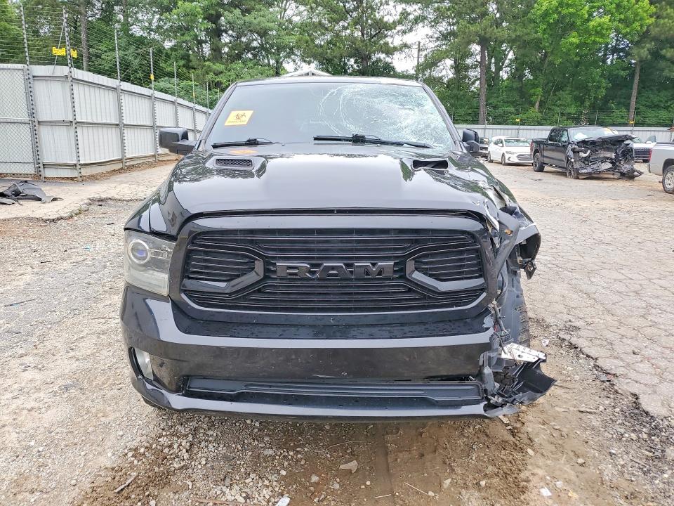 55434366 :رقم المزاد ، 1C6RR7MT2JS290183 vin ، 2018 Ram 1500 مزاد بيع
