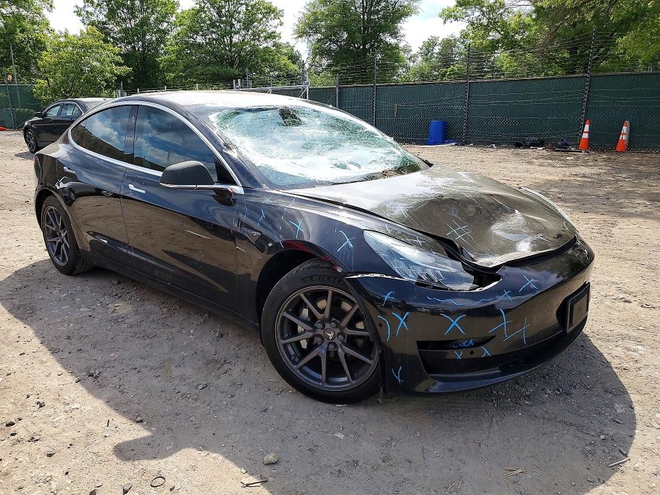 Продажа на аукционе авто 2018 Tesla Model 3, vin: 5YJ3E1EA1JF089134, номер лота: 55428356