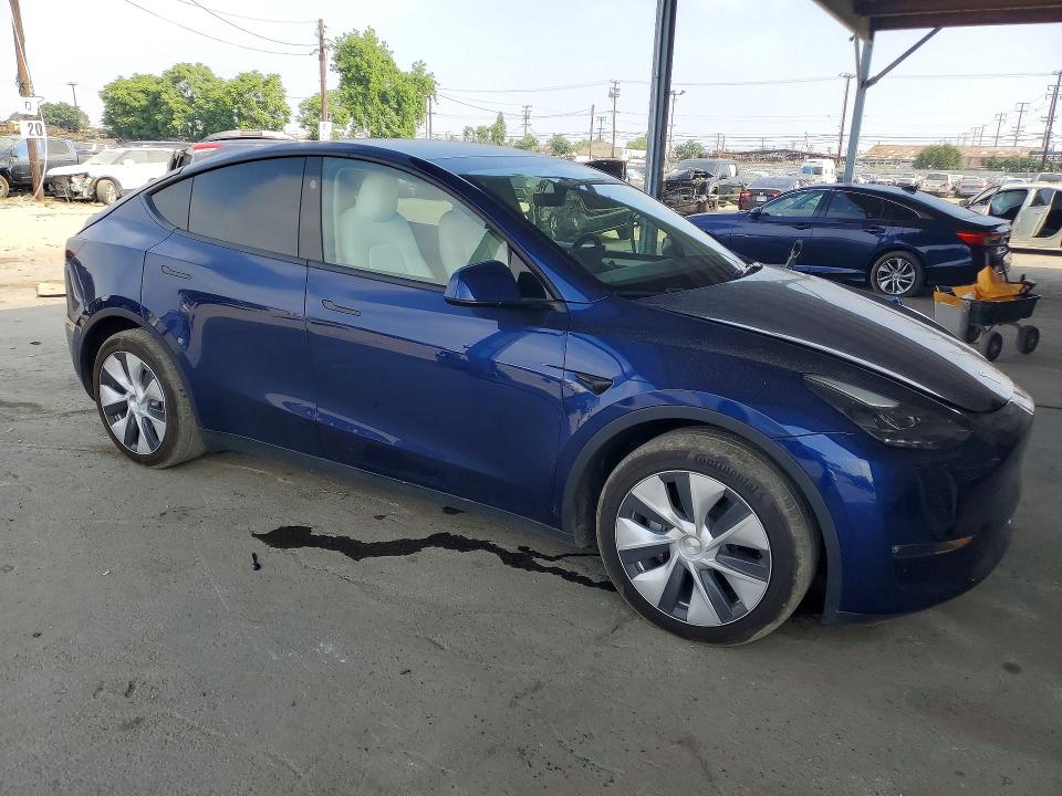 2024 Tesla Model Y მანქანა იყიდება აუქციონზე, vin: 7SAYGDEE1RF064947, აუქციონის ნომერი: 55991736