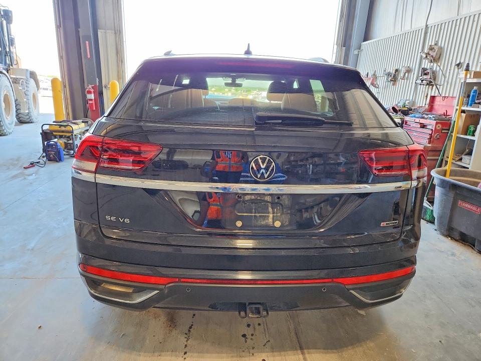 56990206 :رقم المزاد ، 1V2KE2CA6MC225102 vin ، 2021 Volkswagen Atlas Cross Sport مزاد بيع
