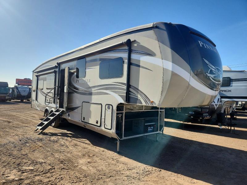 Auction sale of the 2018 Jayco Pinnacle, vin: 1UJCJ0BV1J1RG0180, lot number: 56876316