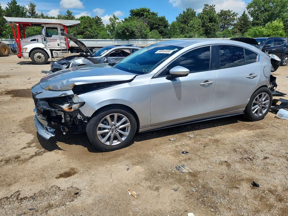2020 Mazda 3 მანქანა იყიდება აუქციონზე, vin: 3MZBPABL2LM124738, აუქციონის ნომერი: 56606496