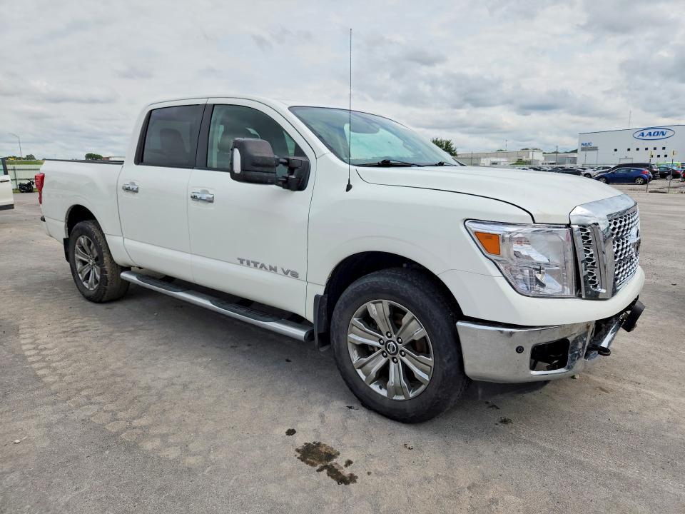 58104416 :رقم المزاد ، 1N6AA1E56JN513749 vin ، 2018 Nissan Titan مزاد بيع