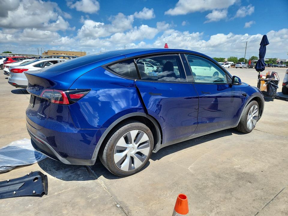 56842176 :رقم المزاد ، 7SAYGDEE6PA148160 vin ، 2023 Tesla Model Y مزاد بيع