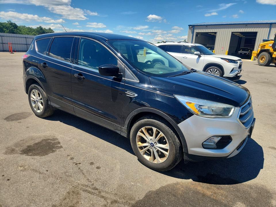 56350516 :رقم المزاد ، 1FMCU9GD3HUB25654 vin ، 2017 Ford Escape مزاد بيع