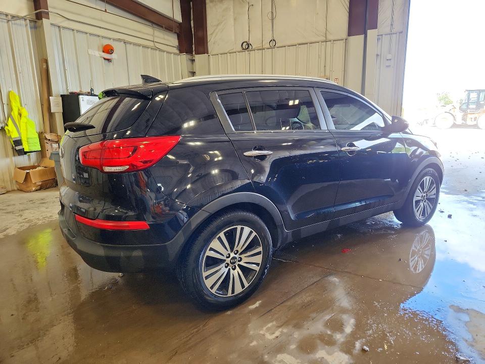 58927526 :رقم المزاد ، KNDPCCAC8G7817167 vin ، 2016 Kia Sportage مزاد بيع