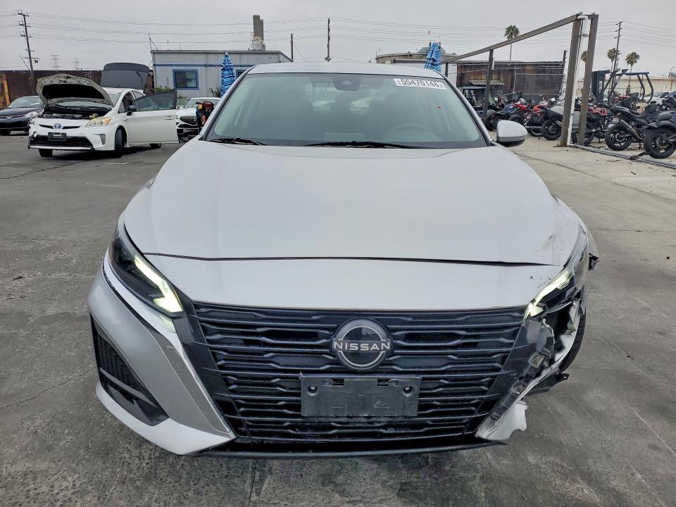 Продажа на аукционе авто 2023 Nissan Altima, vin: 1N4BL4DV3PN381696, номер лота: 55470146