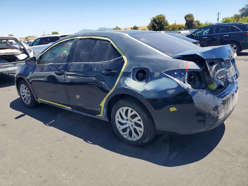 Продаж на аукціоні авто 2018 Toyota Corolla, vin: 5YFBURHE9JP843445, номер лоту: 55411996