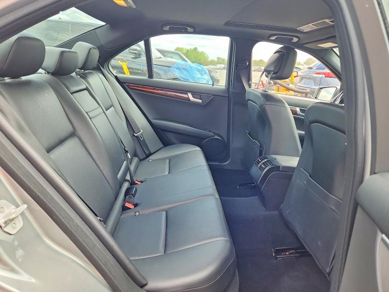 56234416 :رقم المزاد ، WDDGF8AB3ER303326 vin ، 2014 Mercedes-benz C مزاد بيع