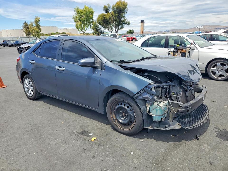 56358356 :رقم المزاد ، 5YFBURHE2FP208963 vin ، 2015 Toyota Corolla مزاد بيع