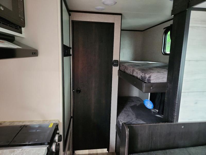 2022 Jayco Jay Jay Flight მანქანა იყიდება აუქციონზე, vin: 1UJBJ0AJ2N17B0138, აუქციონის ნომერი: 57543656