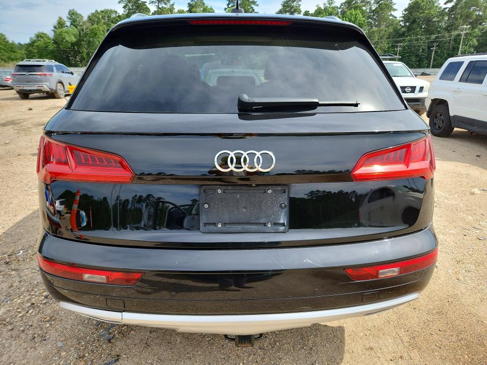 Продаж на аукціоні авто 2018 Audi Q5, vin: WA1BNAFY4J2077760, номер лоту: 56081126