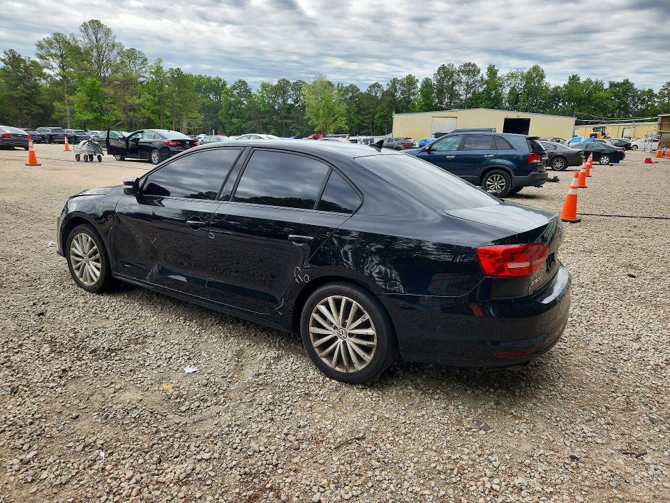 56326936 :رقم المزاد ، 3VWD17AJ8FM326629 vin ، 2015 Volkswagen Jetta مزاد بيع
