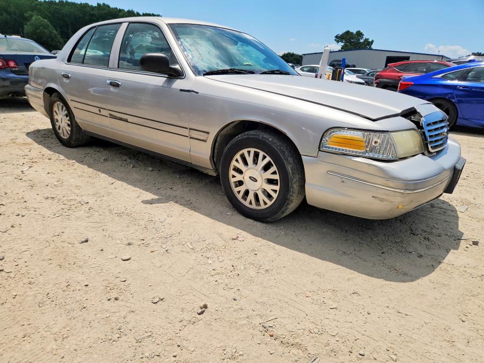 56141596 :رقم المزاد ، 2FAHP74W04X142660 vin ، 2004 Ford Crown Victoria مزاد بيع