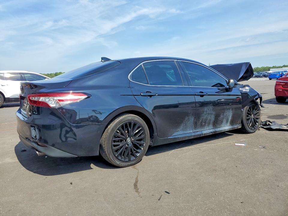 55706396 :رقم المزاد ، 4T1F11AK5LU379471 vin ، 2020 Toyota Camry مزاد بيع