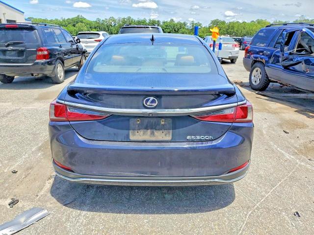56441766 :رقم المزاد ، 58ADA1C10MU011057 vin ، 2021 Lexus Es مزاد بيع