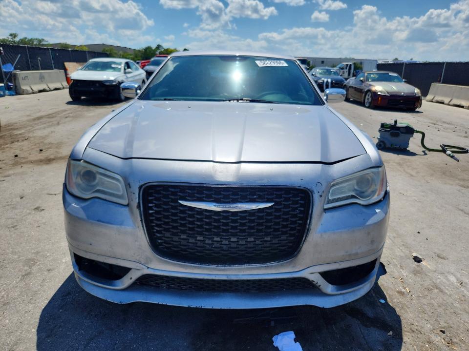 2014 Chrysler 300c მანქანა იყიდება აუქციონზე, vin: 2C3CCAET0EH118263, აუქციონის ნომერი: 58329906