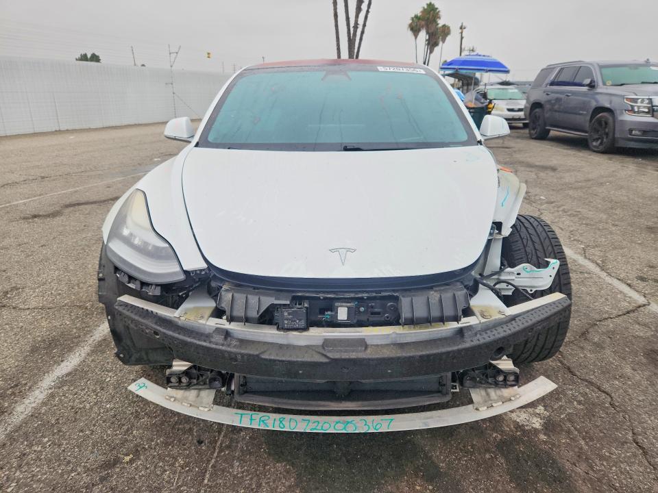 57207356 :رقم المزاد ، 5YJ3E1EA3JF009106 vin ، 2018 Tesla Model 3 مزاد بيع
