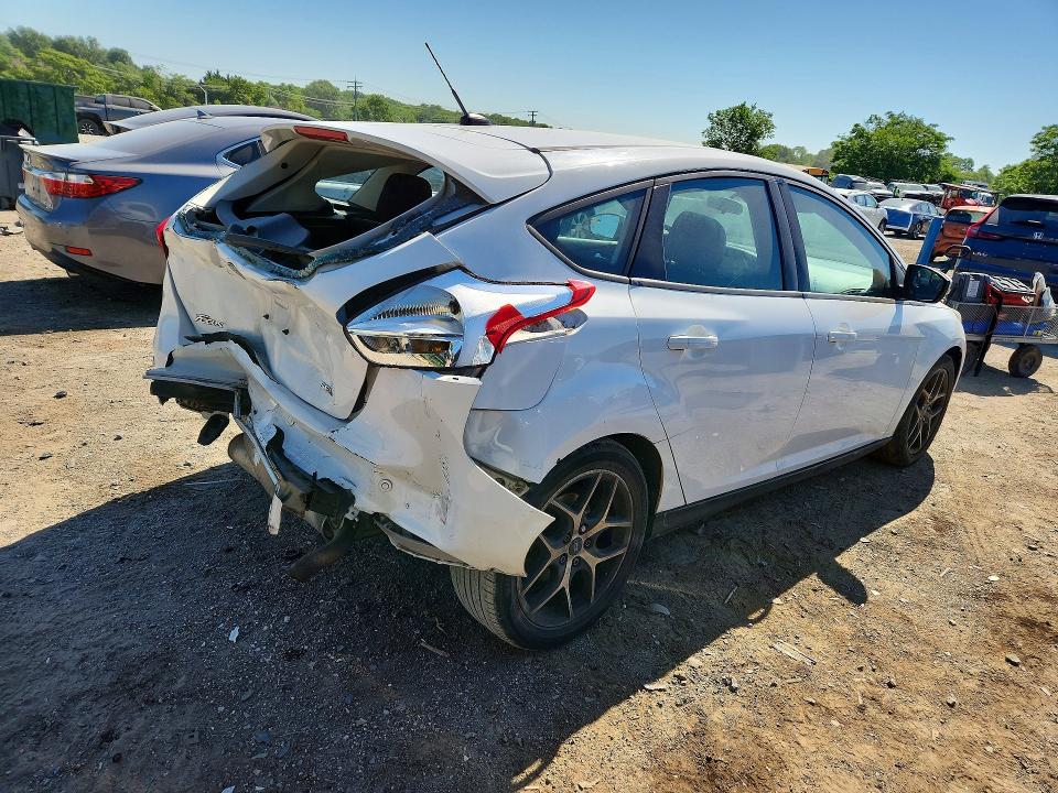 2017 Ford Focus მანქანა იყიდება აუქციონზე, vin: 1FADP3M20HL298267, აუქციონის ნომერი: 55919156