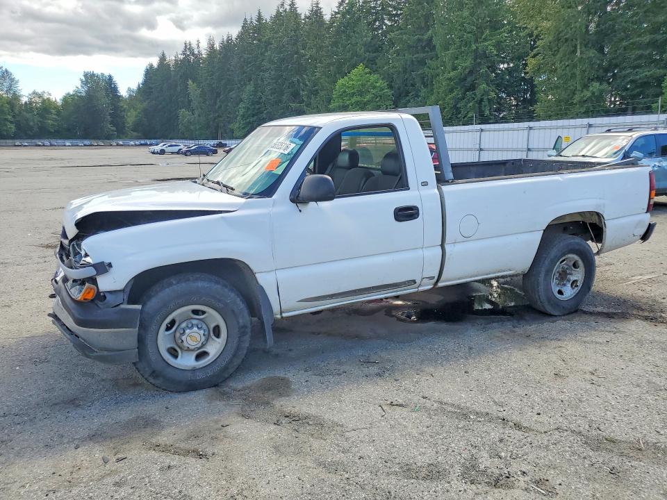 Auction sale of the 2000 Chevrolet Silverado, vin: 1GCGC24U1YZ258081, lot number: 56525316