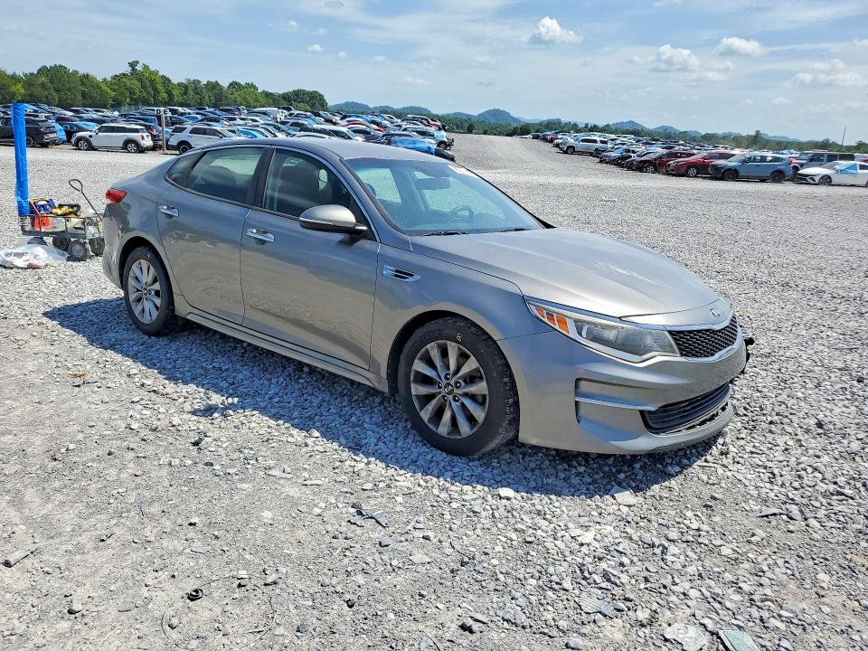 2017 Kia Optima მანქანა იყიდება აუქციონზე, vin: 5XXGT4L30HG141194, აუქციონის ნომერი: 85631165