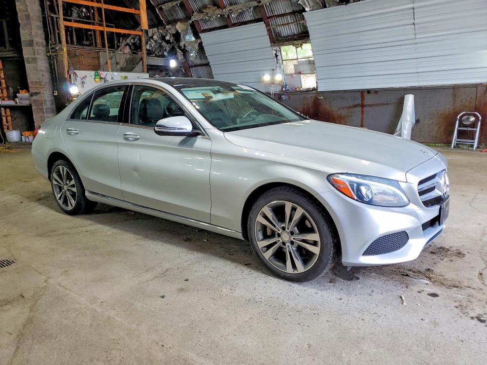 56572186 :رقم المزاد ، 55SWF4KB9GU173654 vin ، 2016 Mercedes-benz C مزاد بيع