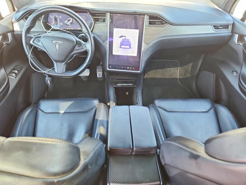 55704196 :رقم المزاد ، 5YJXCAE20JF112872 vin ، 2018 Tesla Model X مزاد بيع