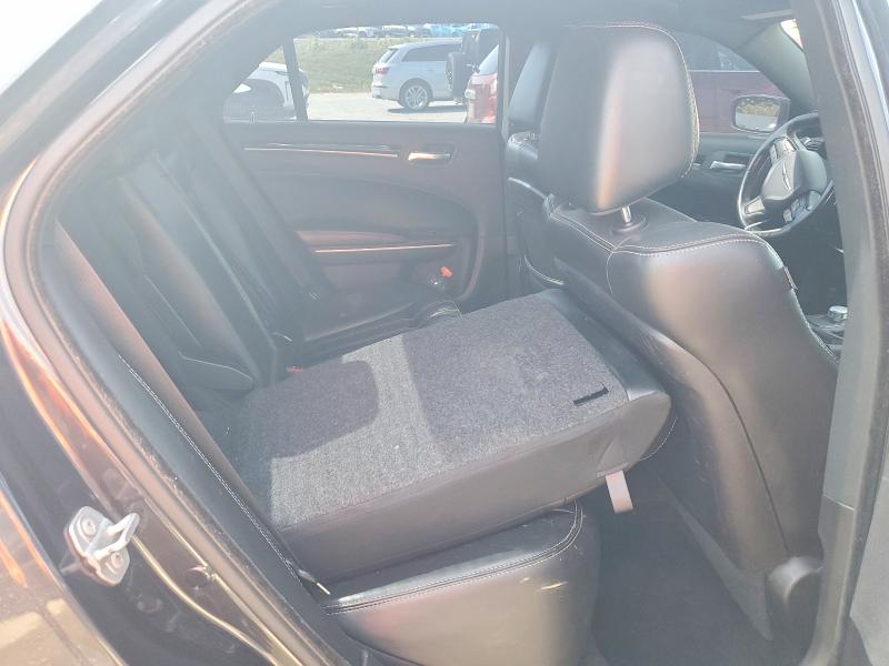 58604436 :رقم المزاد ، 2C3CCABGXKH689505 vin ، 2019 Chrysler 300 مزاد بيع