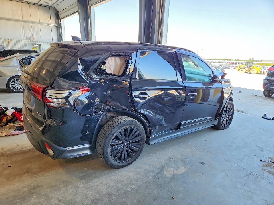 55630276 :رقم المزاد ، JA4AZ3A3XLZ025048 vin ، 2020 Mitsubishi Outlander مزاد بيع