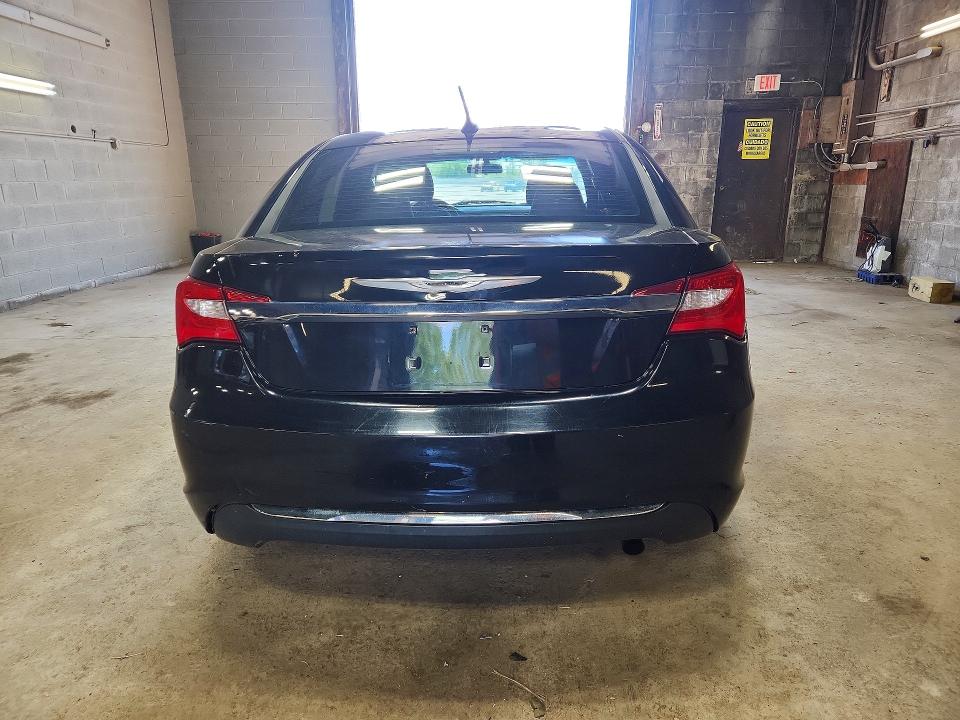 Продажа на аукционе авто 2013 Chrysler 200, vin: 1C3CCBBB5DN732071, номер лота: 57470206