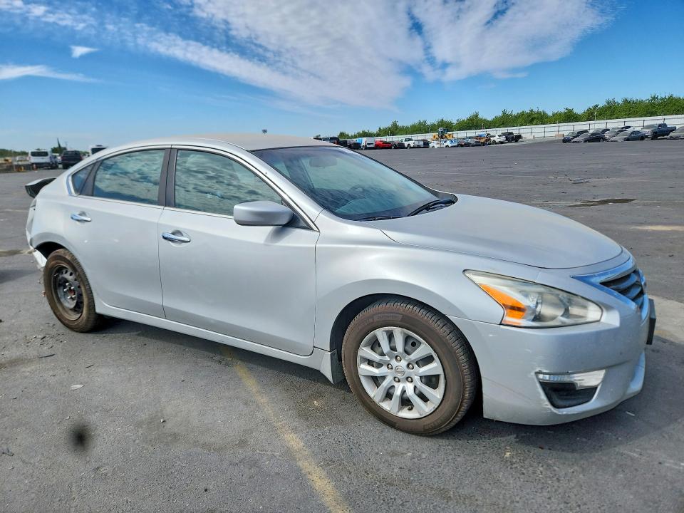 2015 Nissan Altima მანქანა იყიდება აუქციონზე, vin: 1N4AL3AP7FC164352, აუქციონის ნომერი: 58936026