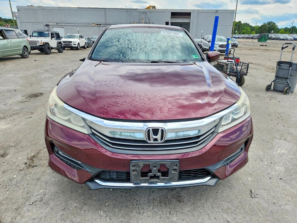 Продаж на аукціоні авто 2017 Honda Accord, vin: 1HGCR2F12HA023818, номер лоту: 57807386